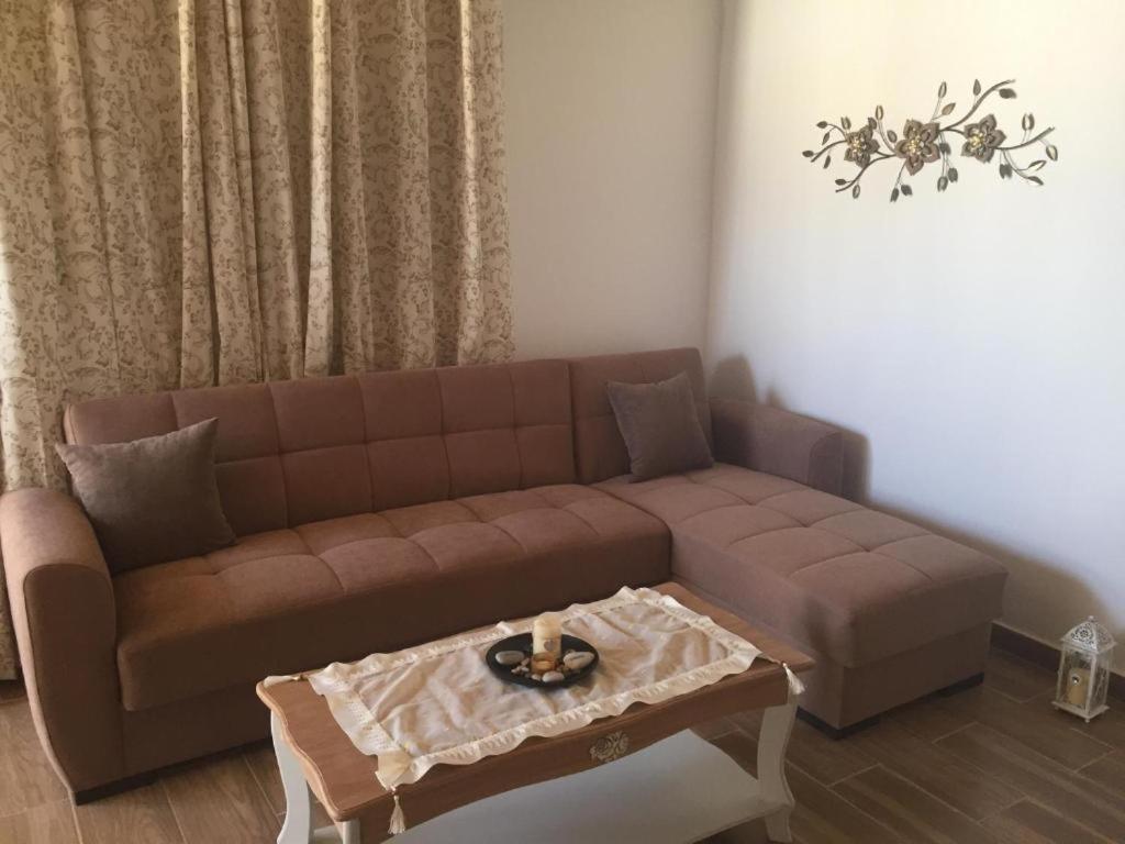 Anastasia Studios, Apartments & Suites Archangelos  Bagian luar foto